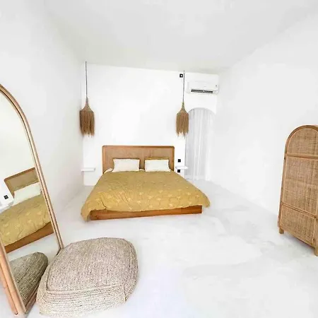 Renovated 2Bd Oasis With Pool - Casaera In Seminyak Main Hub Villa Exterior photo