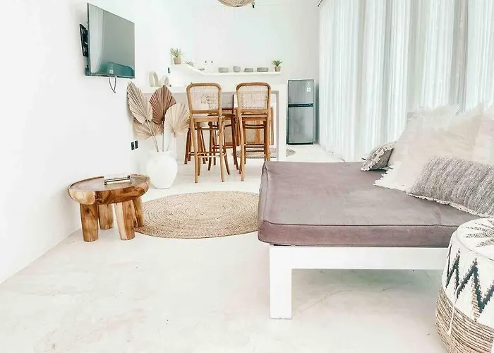 Renovated 2Bd Oasis With Pool - Casaera In Seminyak Main Hub